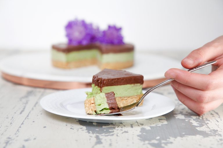 Raw, paleo, vegan chocolate ganache tahini Mizuba Matcha Green Tea Cake. Organic and low sugar!