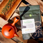 Classic red Japanese teapot with Genmaicha Green Tea