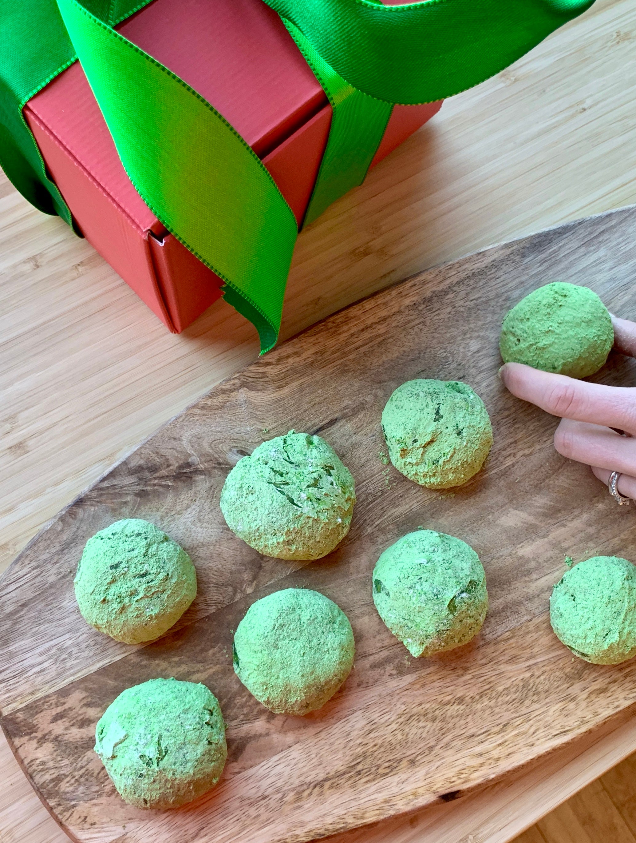 Matcha Mexican Wedding Cookie Recipe