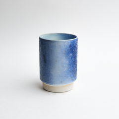 Hannd-fired, smoked Japanese tea cup in blue – Mizuba Tea Co.