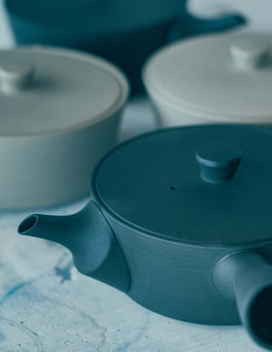Japanese kyusu teapot by Nankei Ceramics
